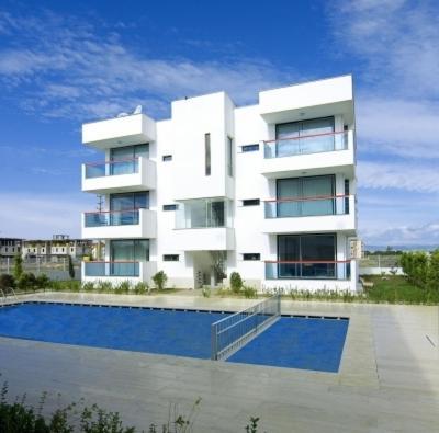 Golf Apartment
