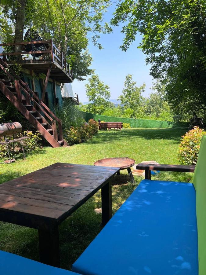Campsite Me-ga Glamping