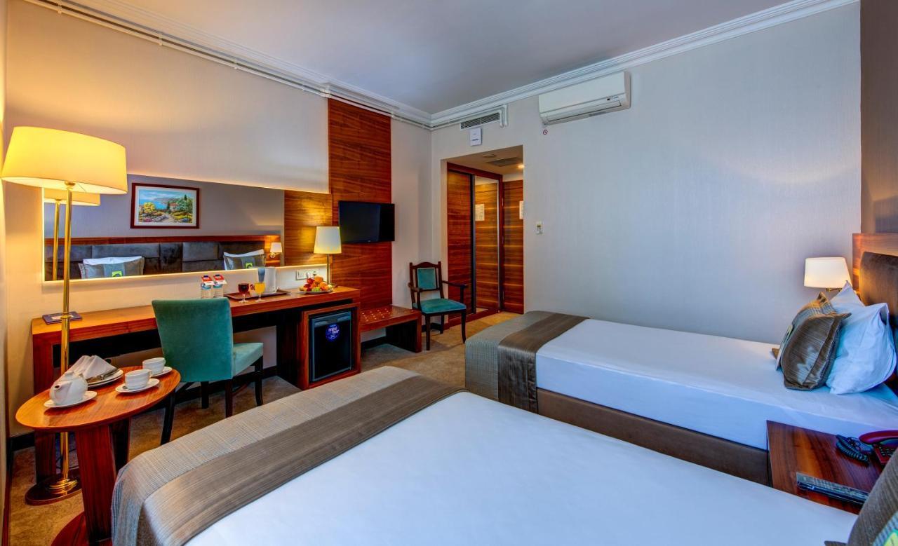 Bera Hotel 4*