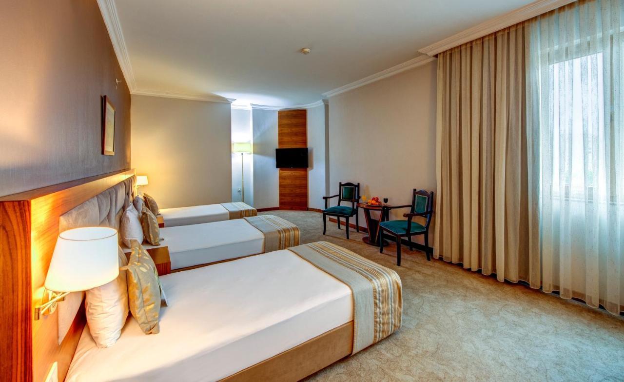 Bera Hotel 4*