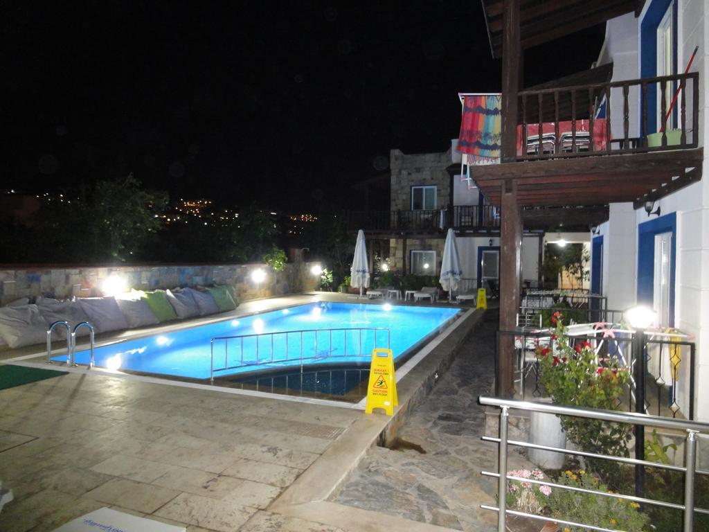 Aparthotel Simay Apart *