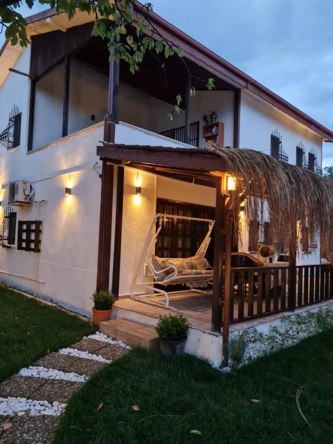 Antik House *