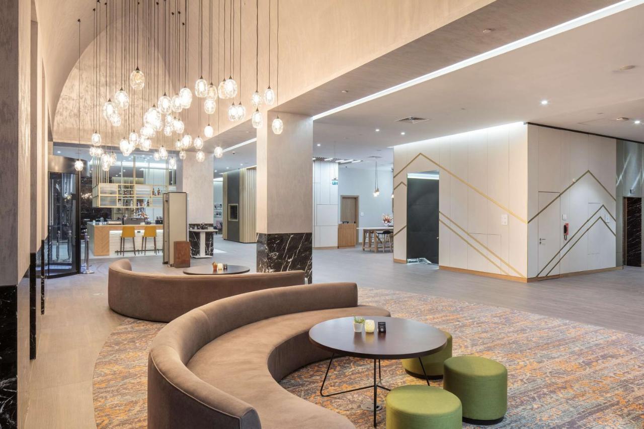 Hilton Garden 5*