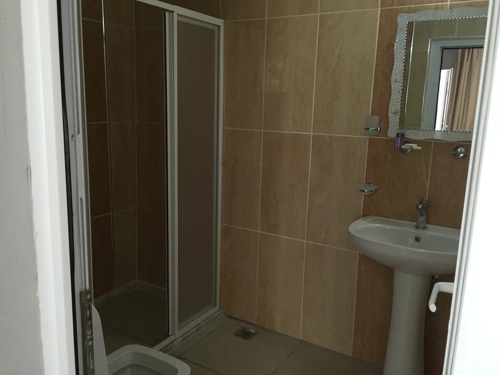 Serapion Hotel
