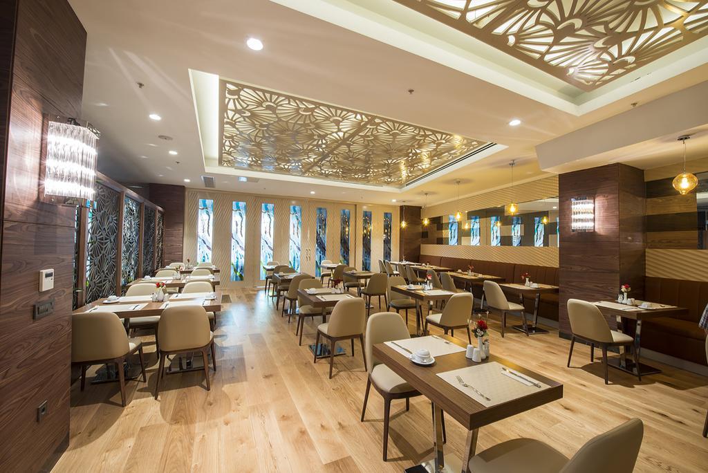 Ramada By Wyndham Gemli̇k Hotel 4*