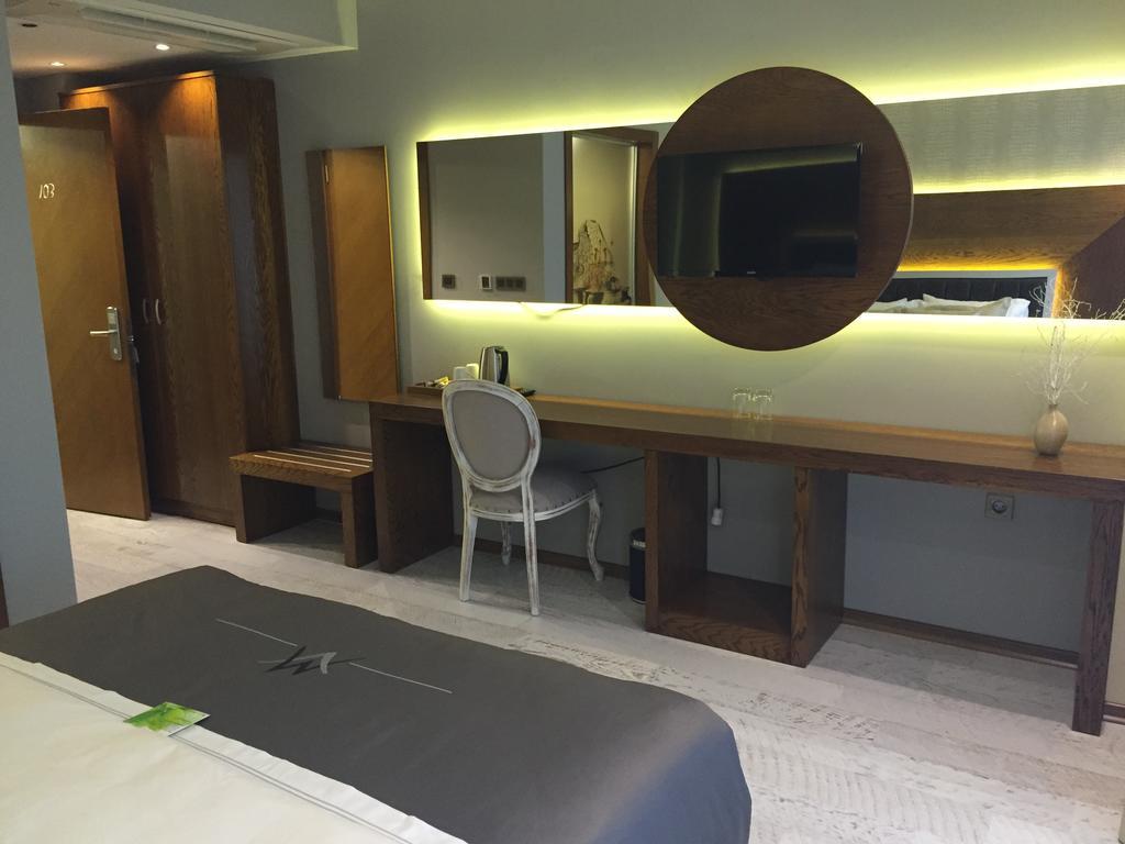 Maison Vourla Hotel 3*