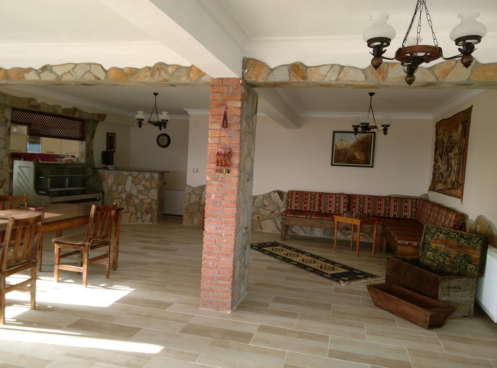 Gokyuzu * Edremit (Balikesir)