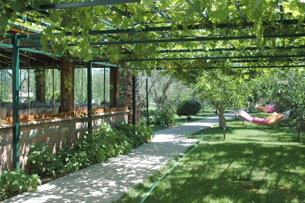 Assos Oleas Hotel