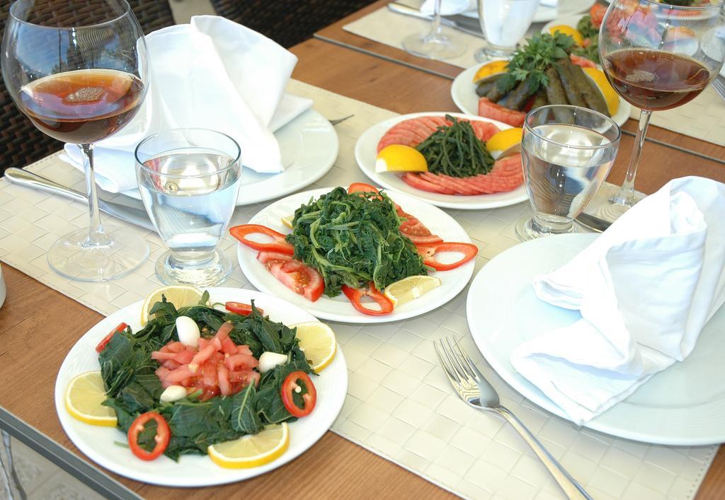 Assos Oleas Hotel 4*