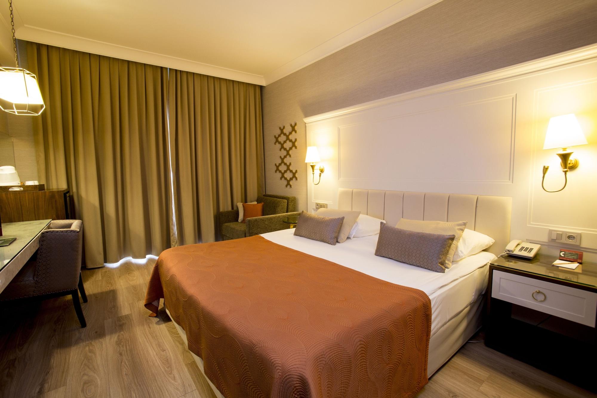 Fame & 5* Kemer