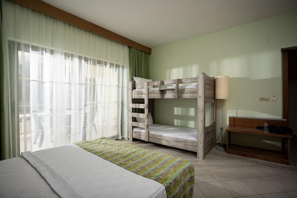 Palm Wings Resort
