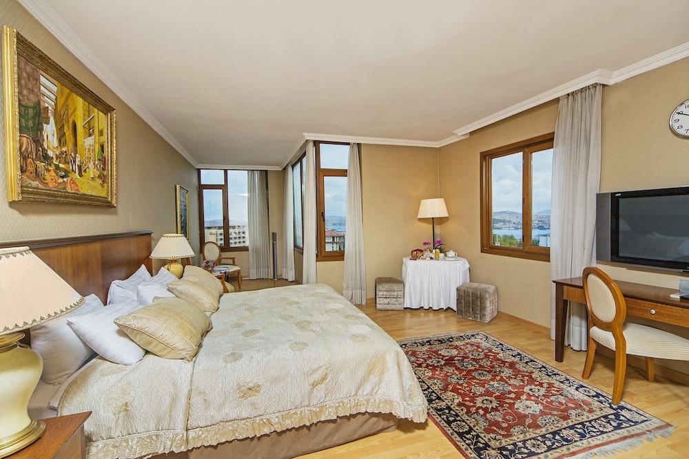 Hotel Arts Taksim 4*