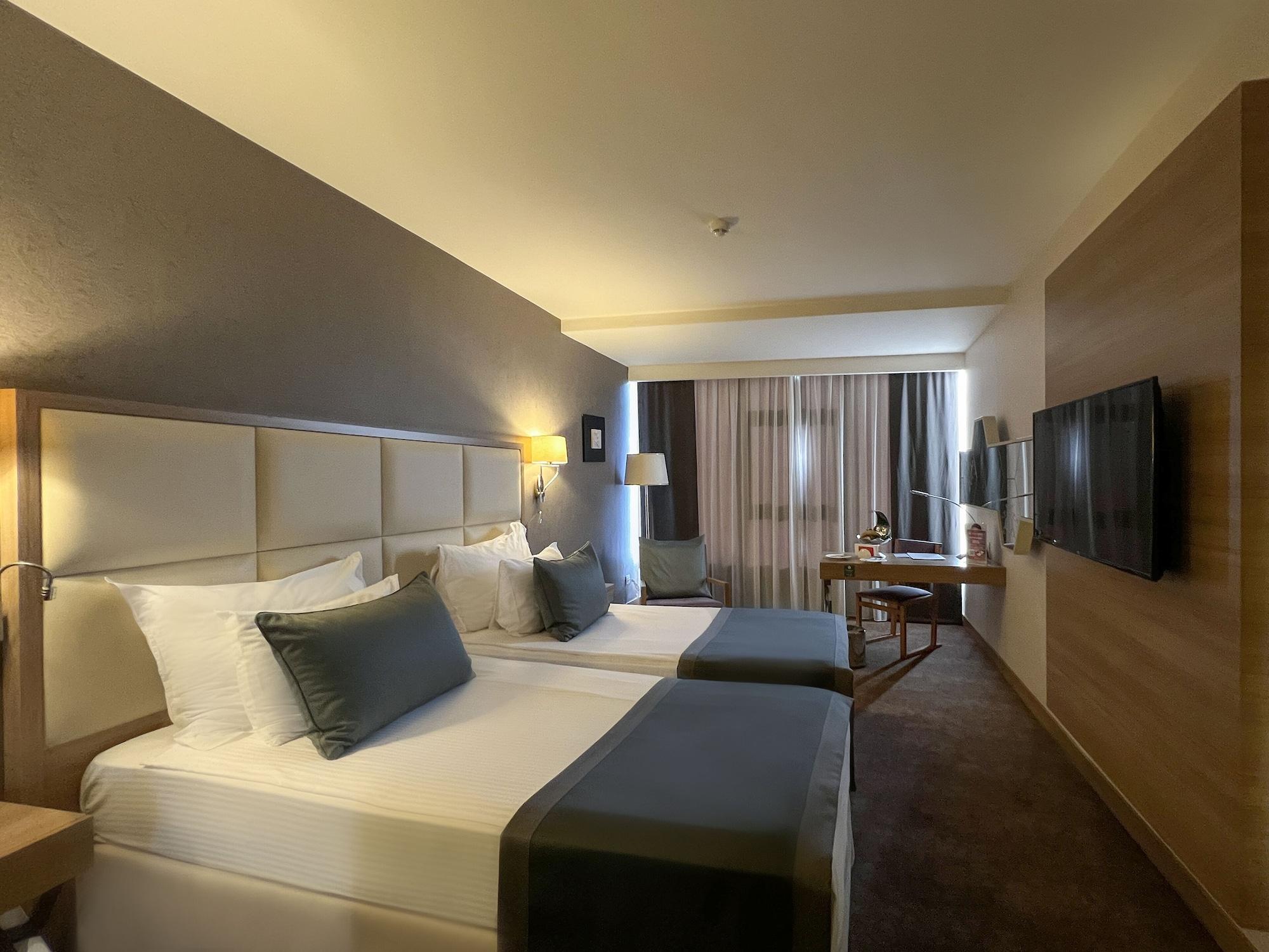 Kaya Thermal & Convention