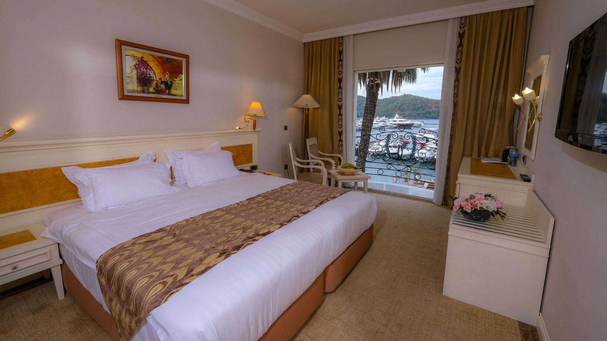 Hotel Ece Saray Marina (adults Only)