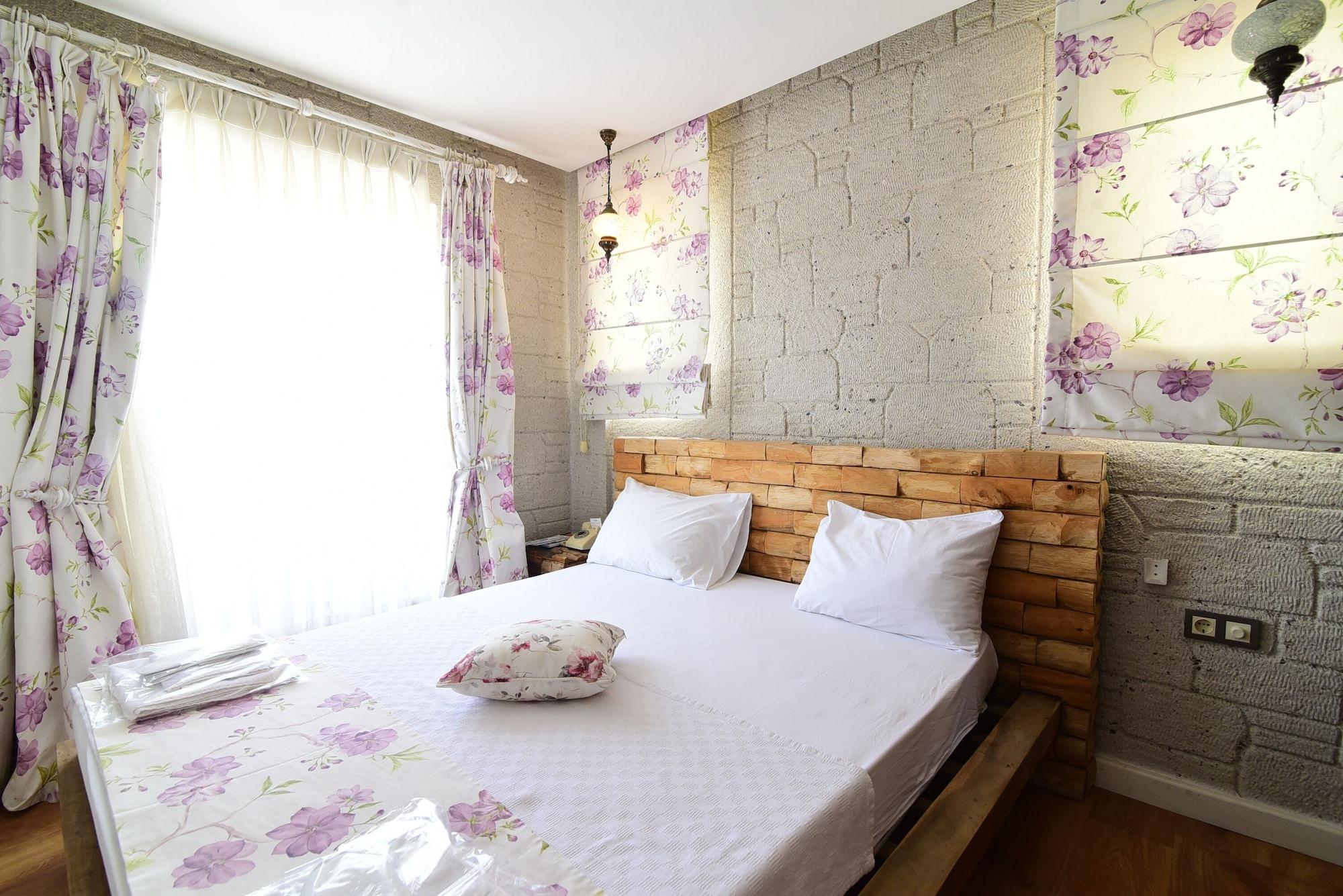 My Adress Butik Hotel 4*