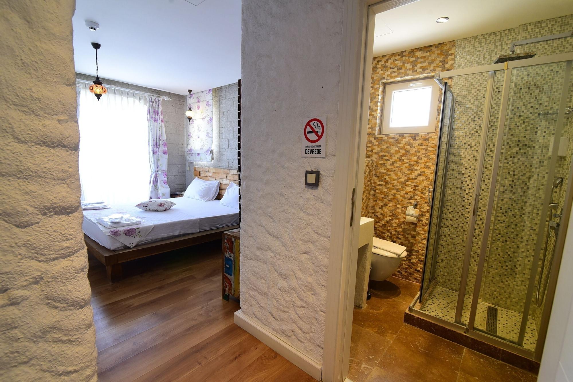 My Adress Butik Hotel 4*