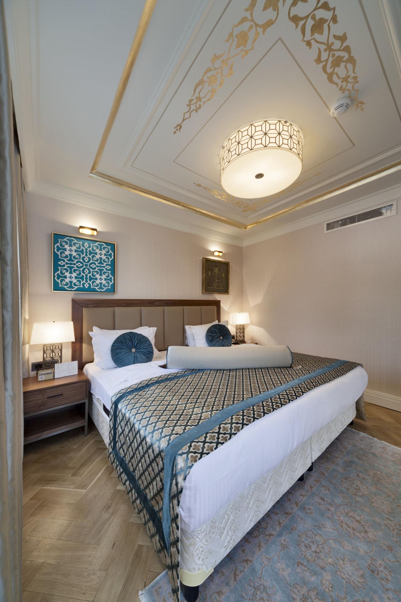 Hotel Golden Age Taksim 4*