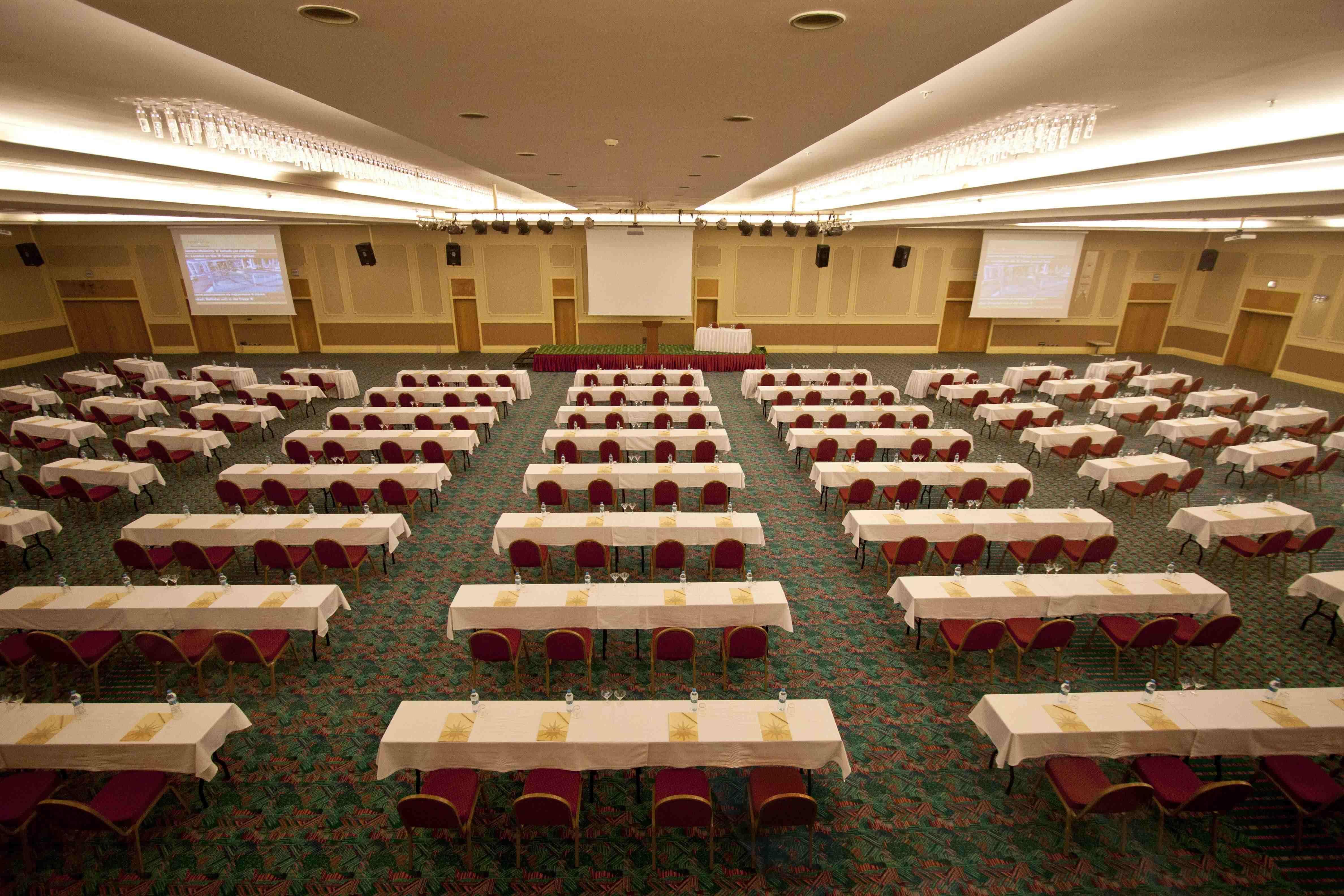 Akra Hotel 5*