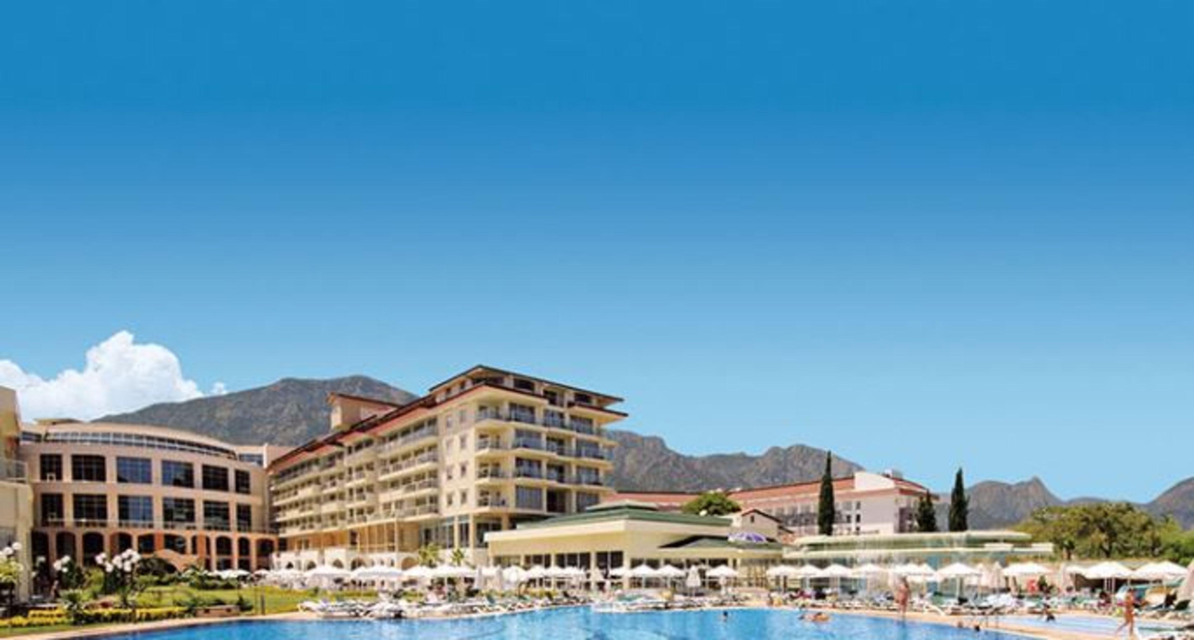 Akra Hotel