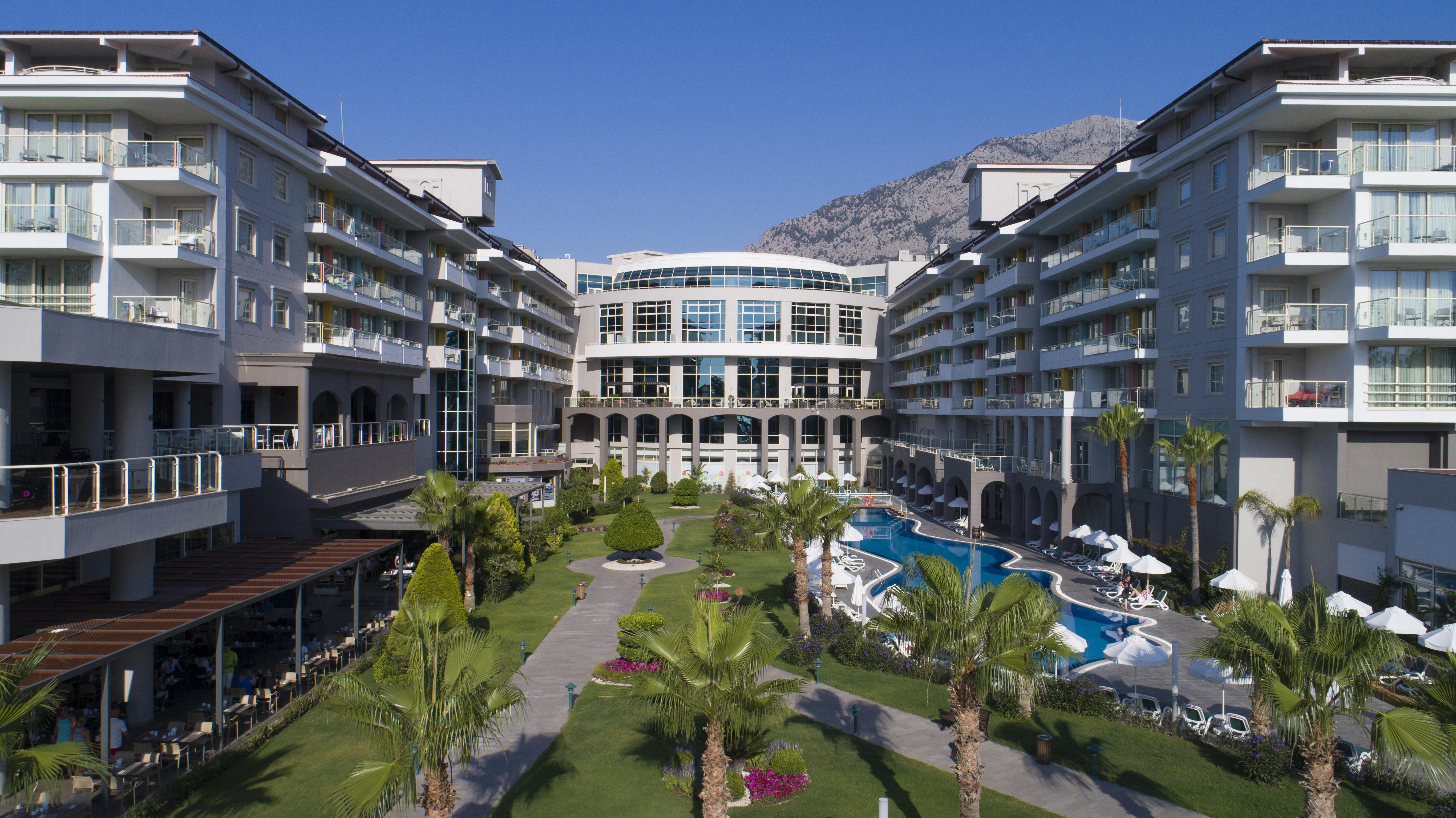 Akra Hotel