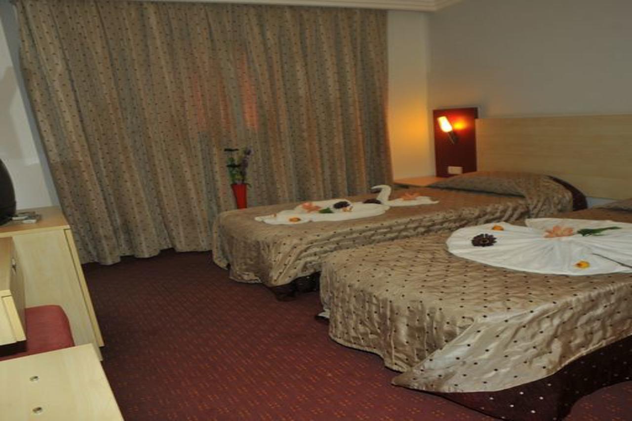 Hotel Carna Garden 3*
