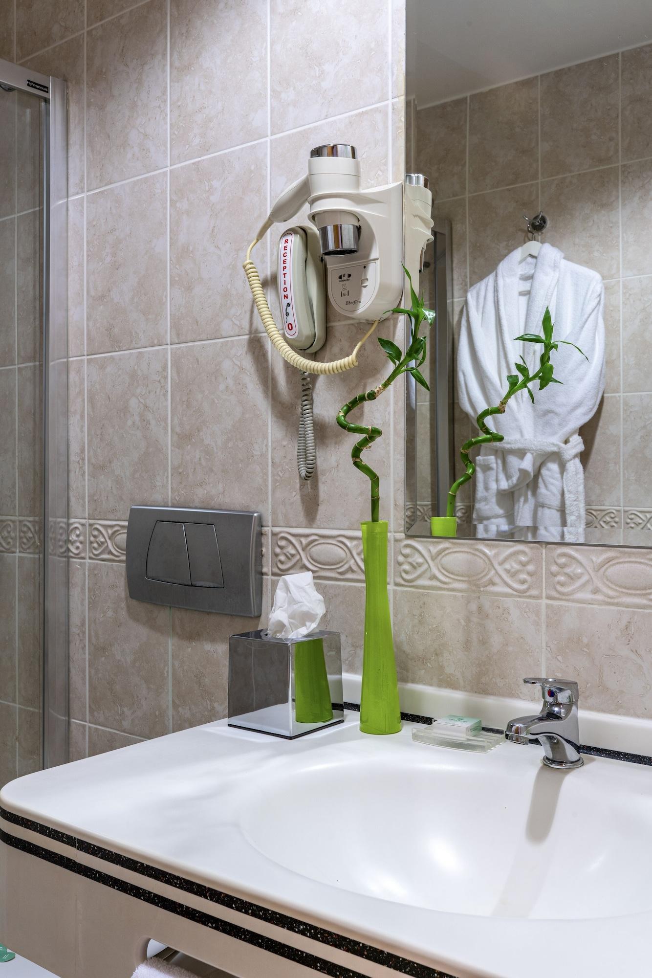 Oran Hotel 4*