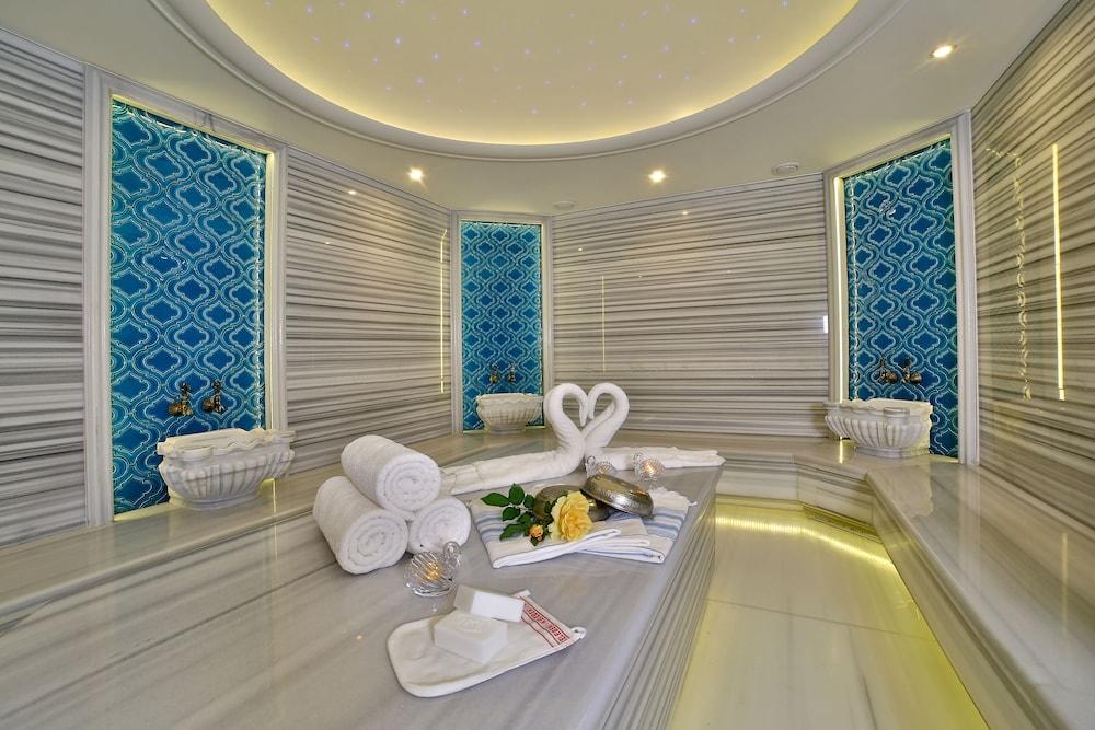 Hotel Oran 4*