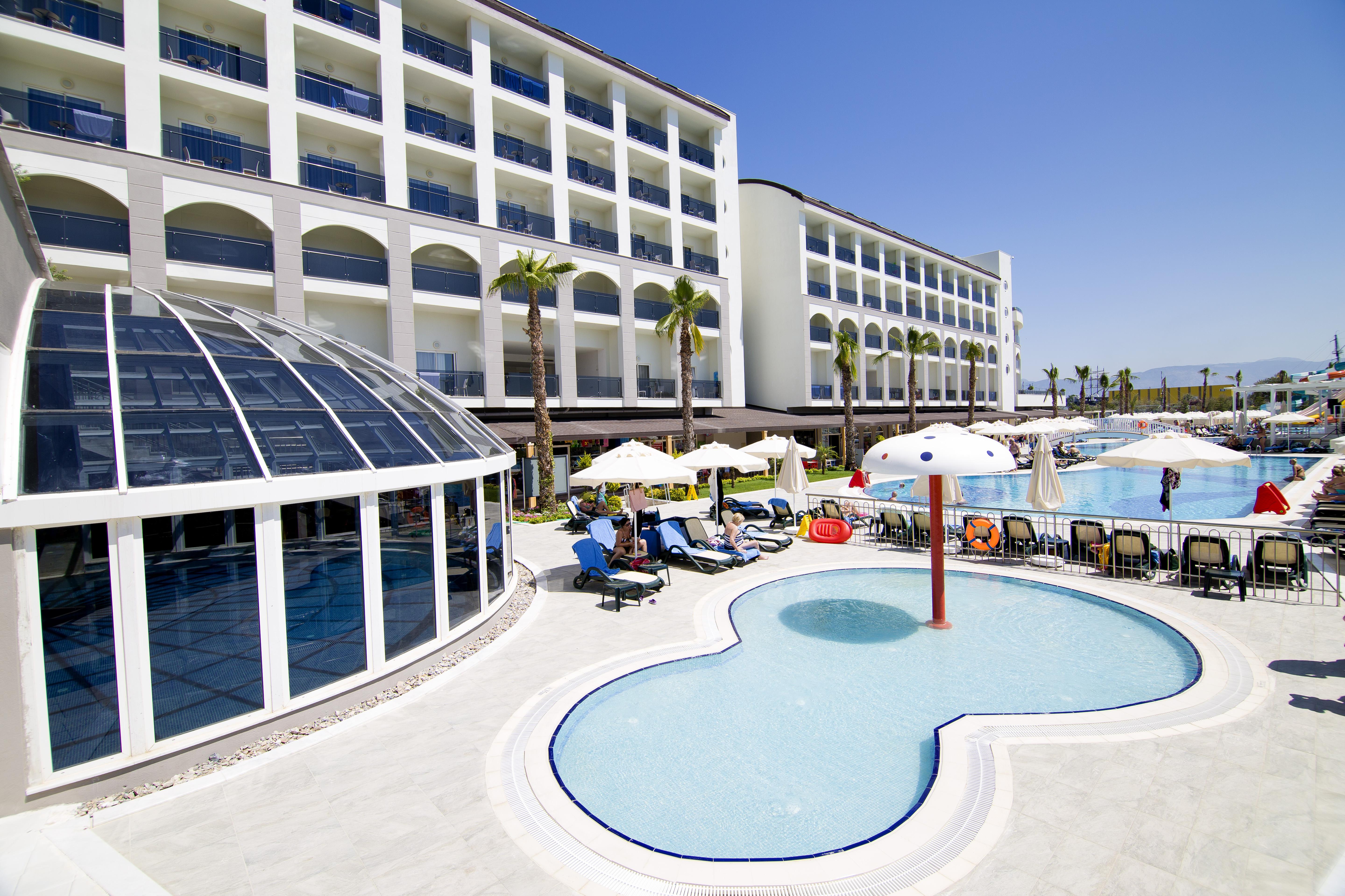 Port River & Hotel 5*