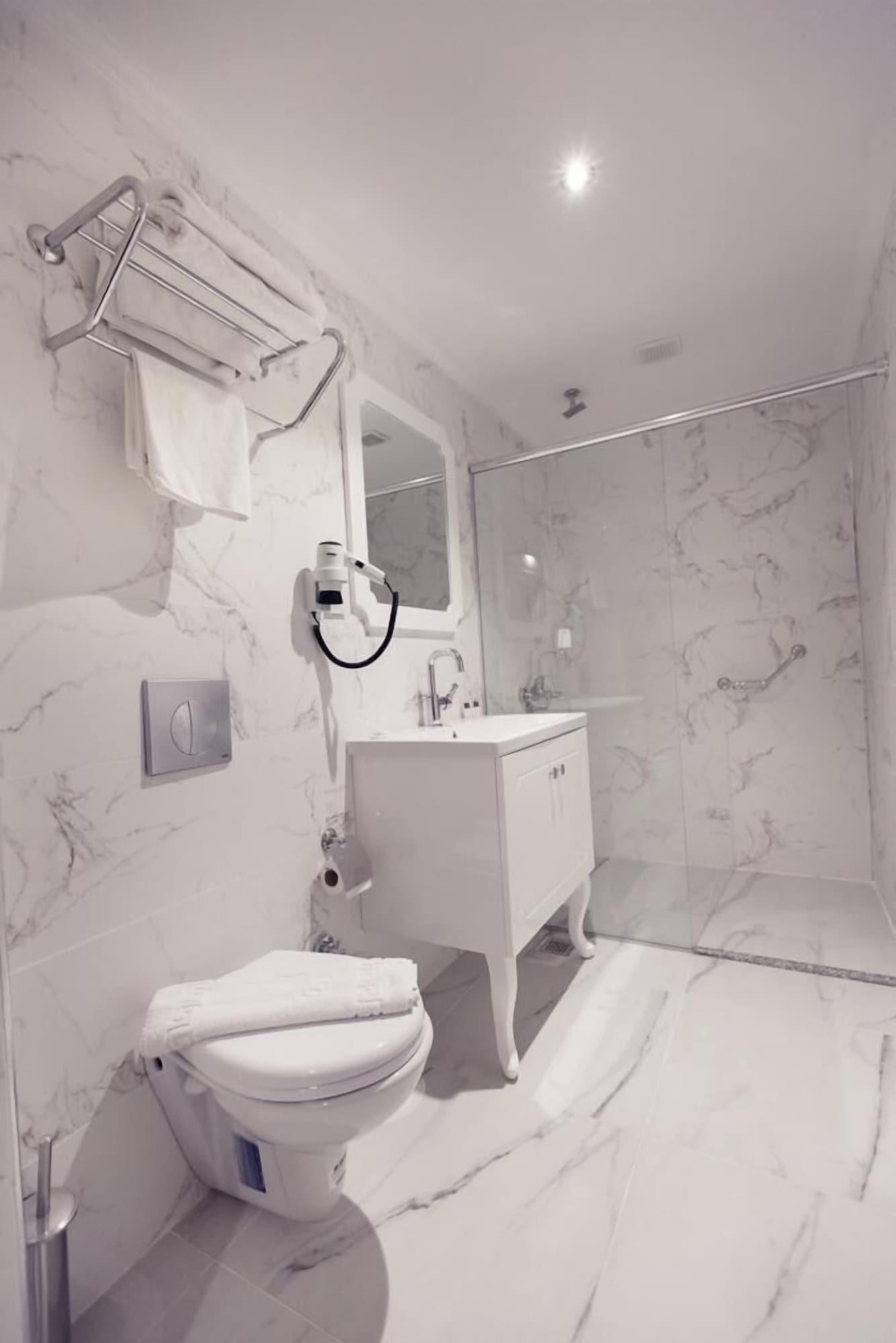 Hotel Mora 3*