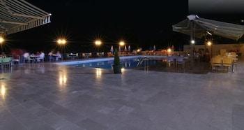 Mora Hotel 3*