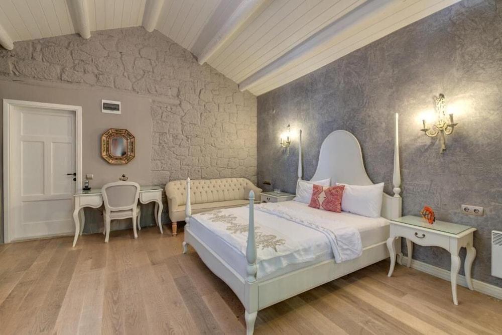 Beyevi Hotel 2*