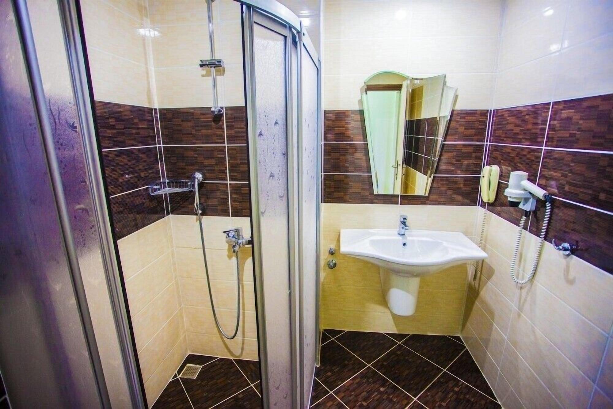 Kleopatra Beach 4*