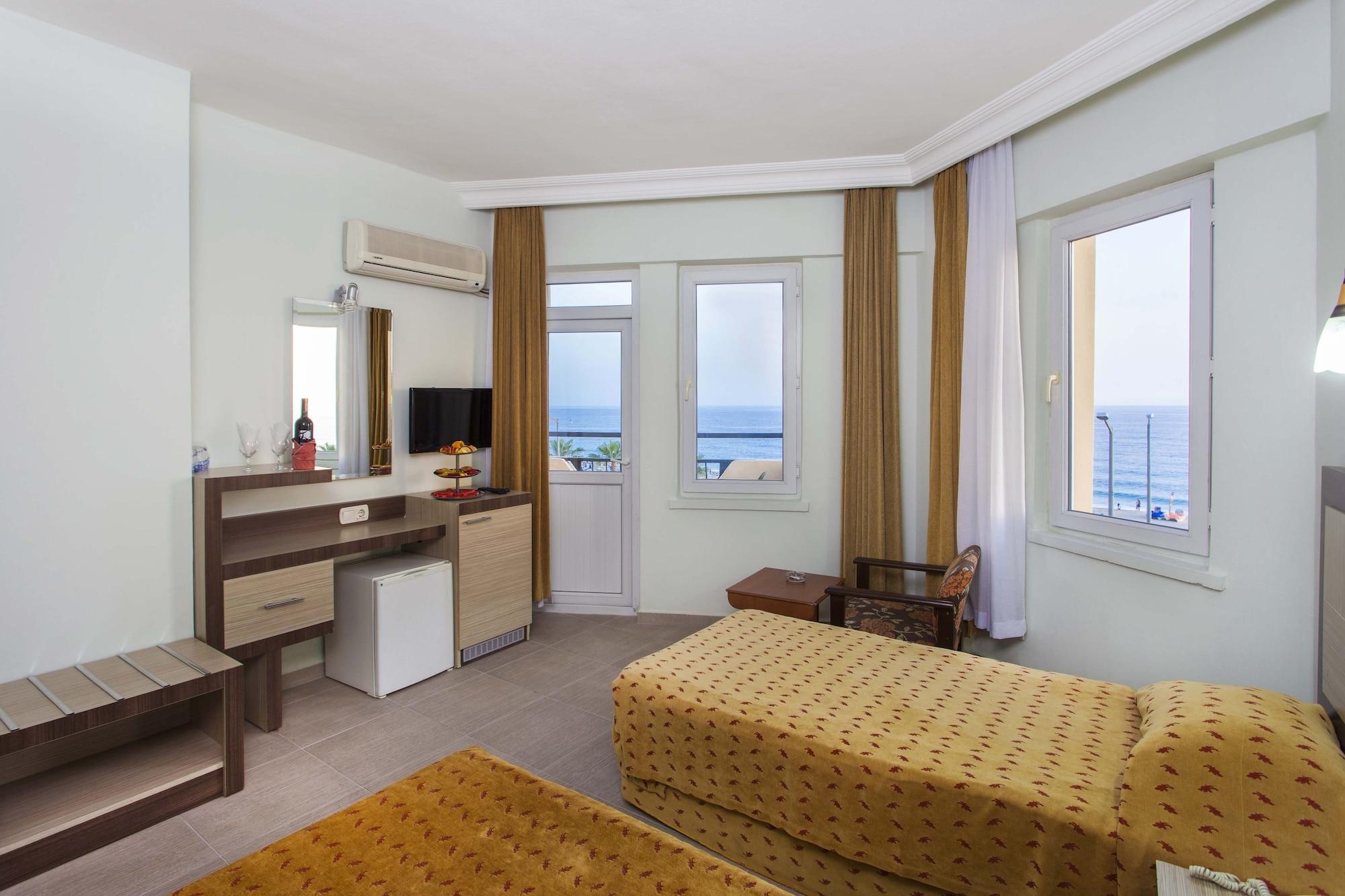 Kleopatra Beach Hotel 4*