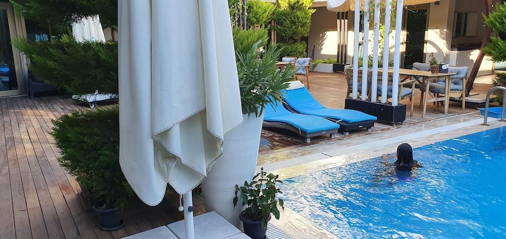 Hotel The D Cesme