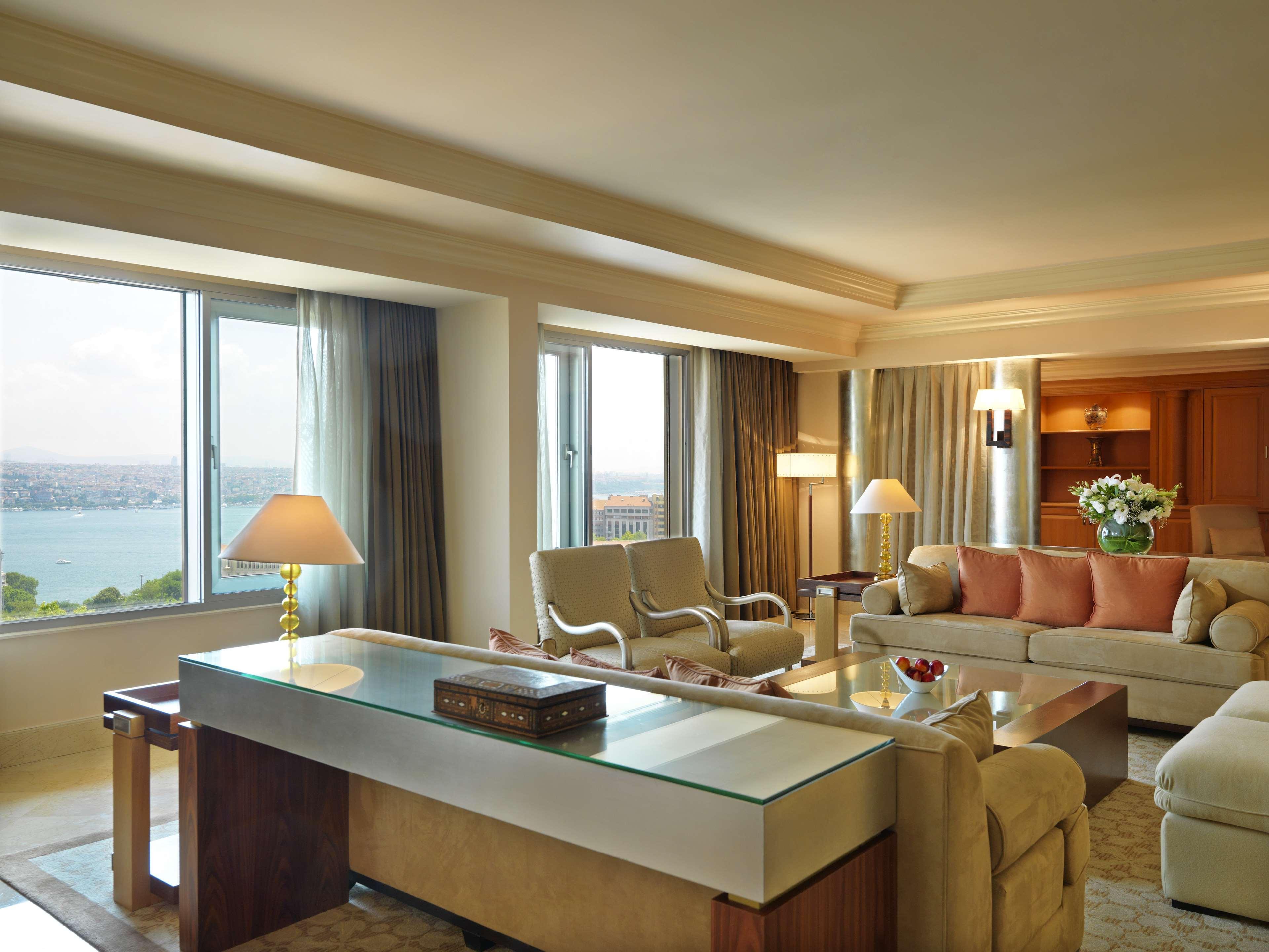 Grand Hyatt Hotel 5*