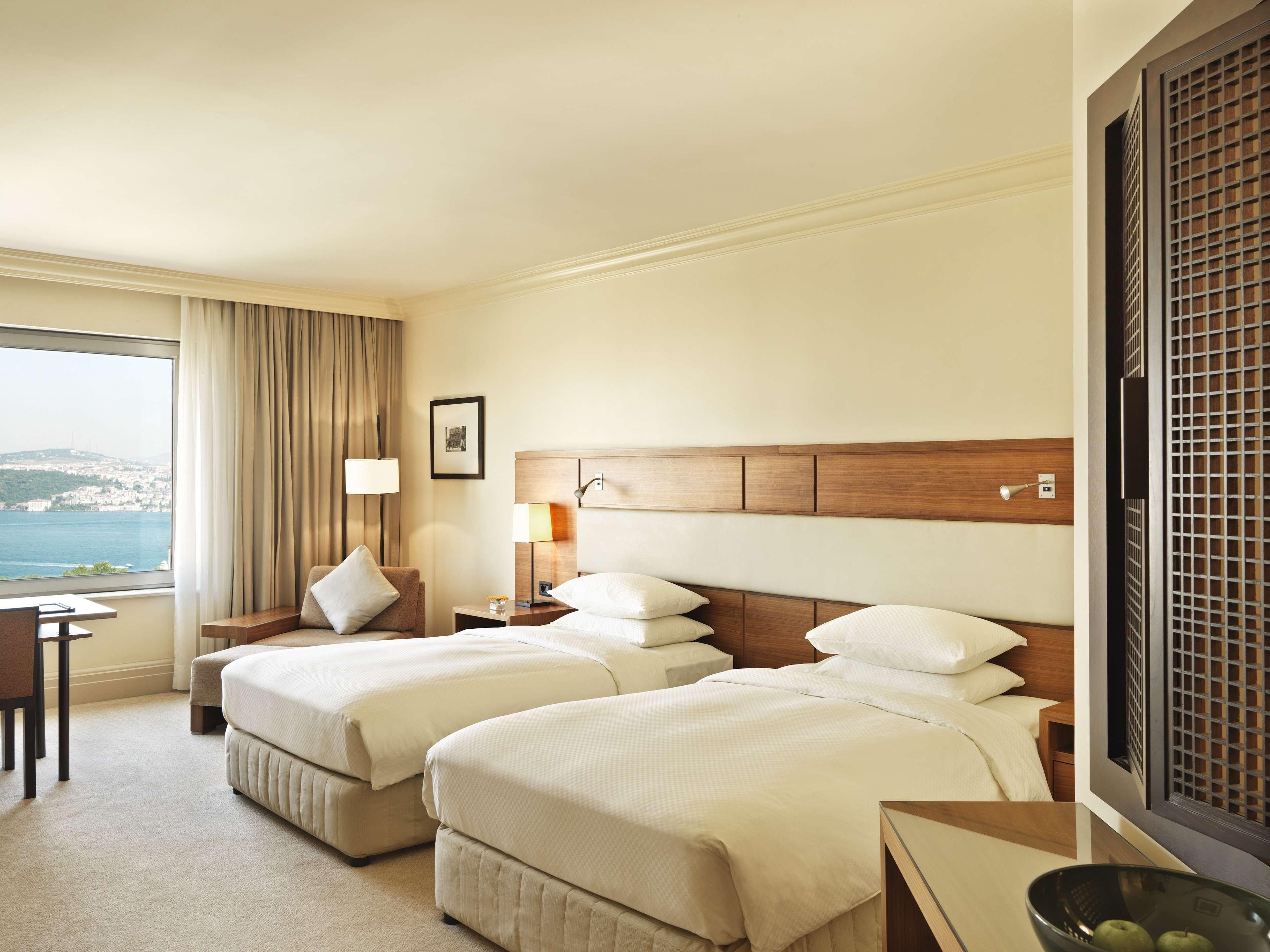 Grand Hyatt Hotel 5*