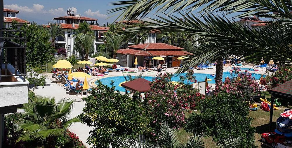 Sunlight Garden Hotel