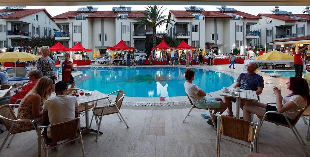 Hotel Sunlight Garden 3*