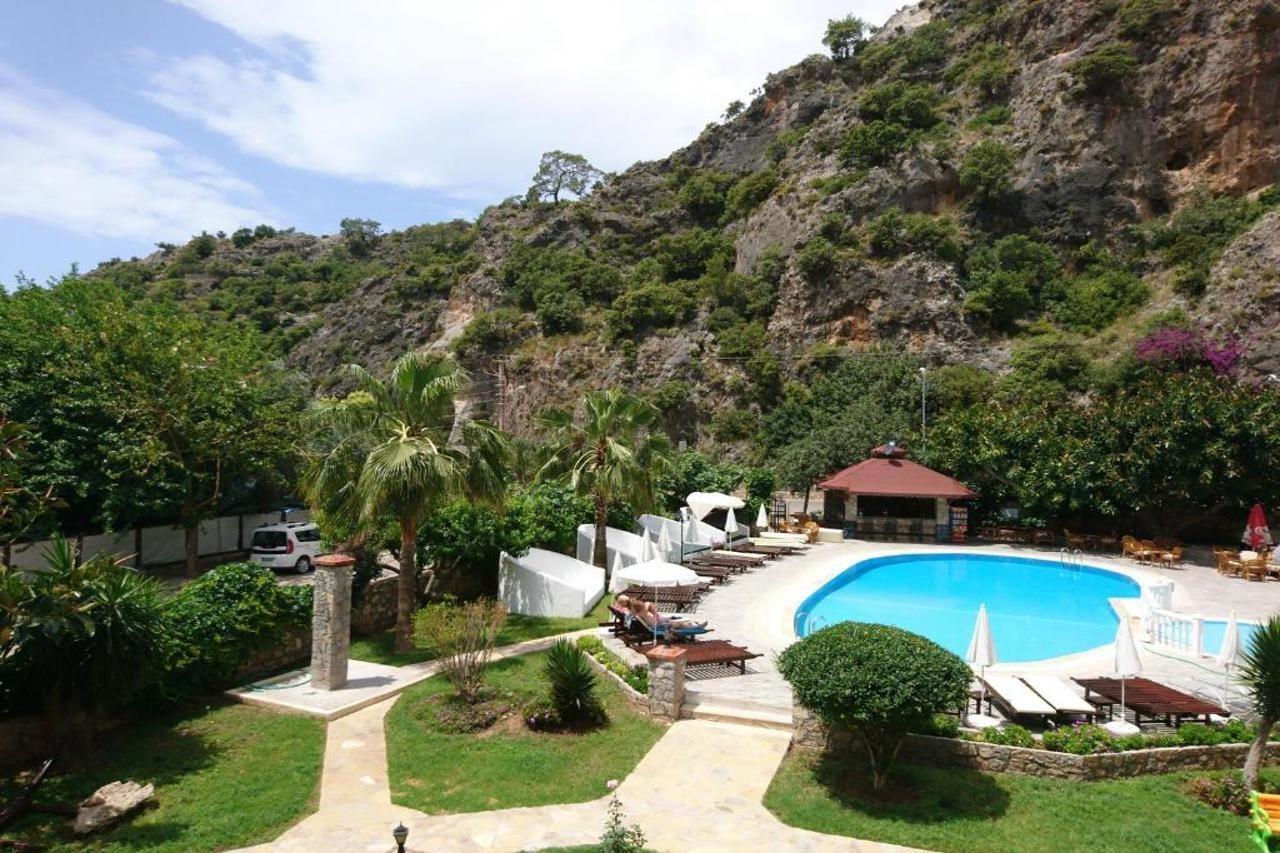 Ata Lagoon Hotel