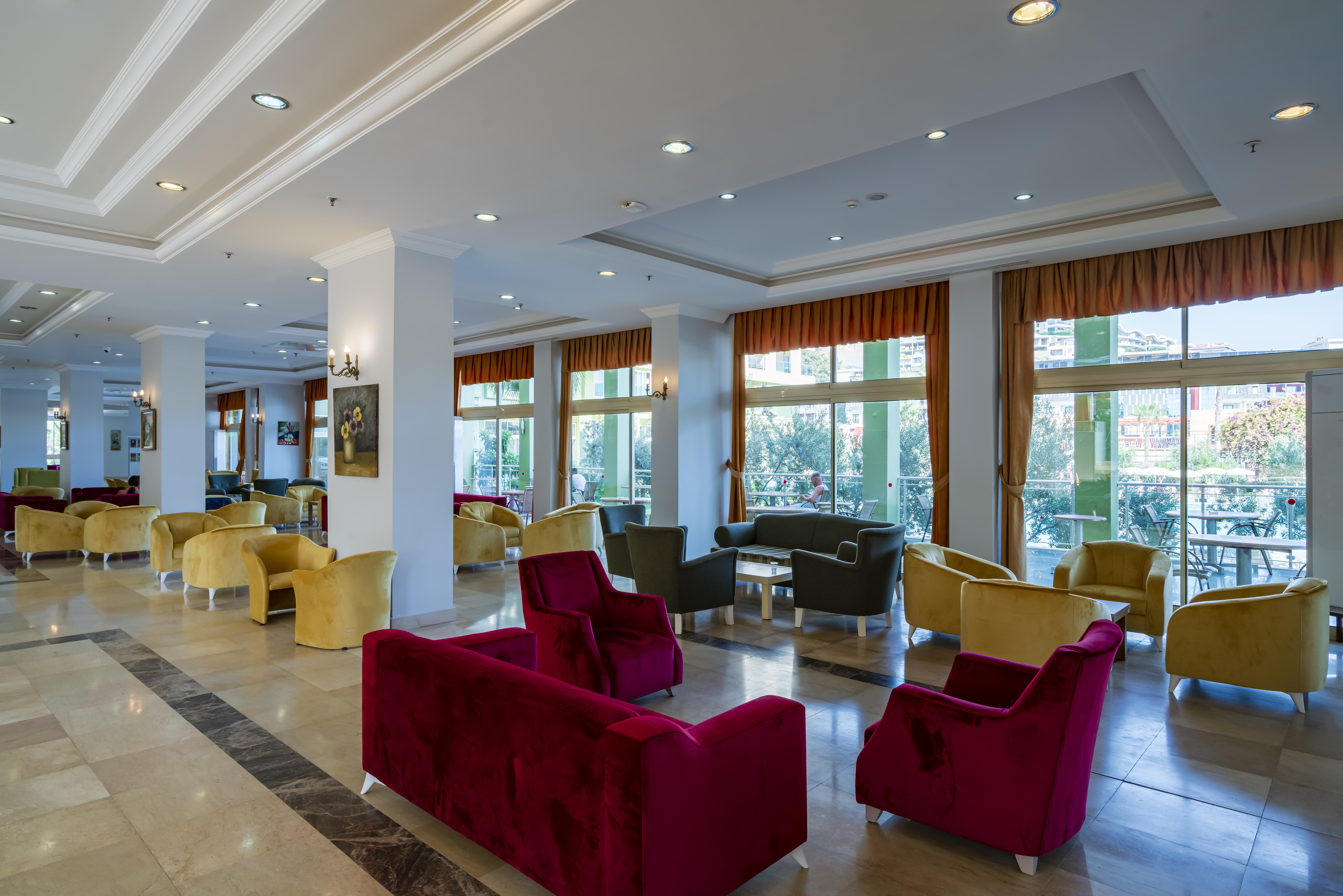 Miarosa Garden 4*