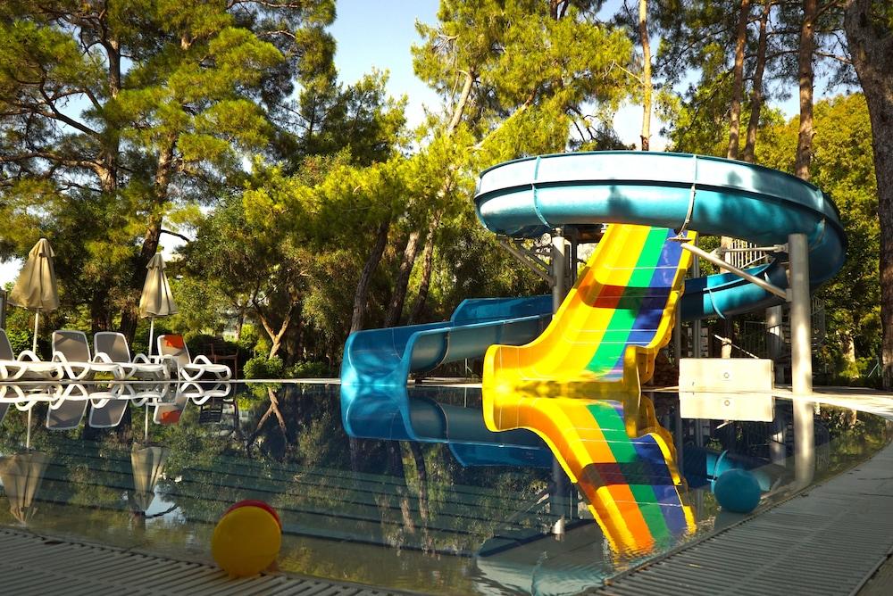 Resort Kimeros Park Village - Ultra Inc. Kids Concept