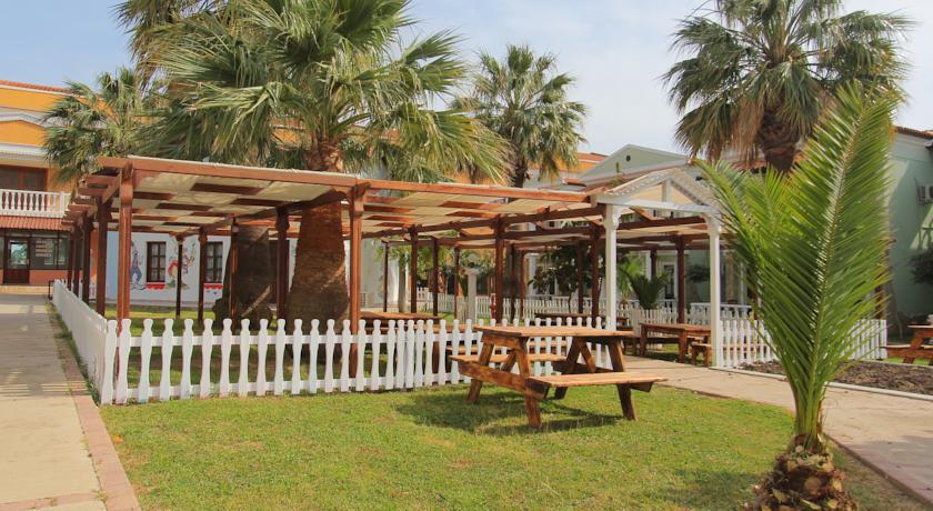 Club Tarhan Serenity Hotel