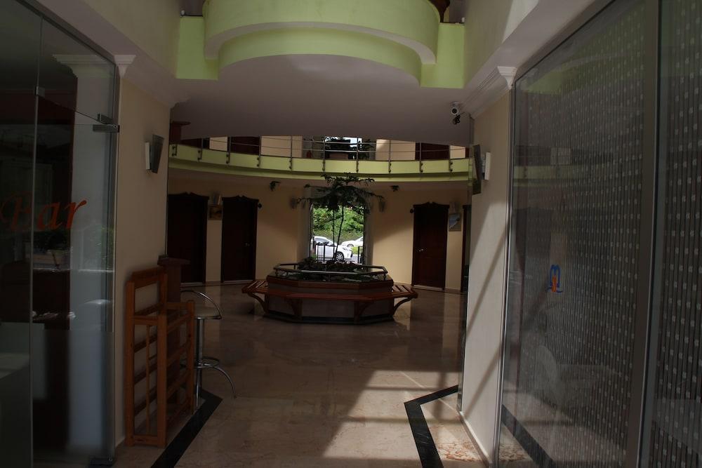 Aparthotel Minta