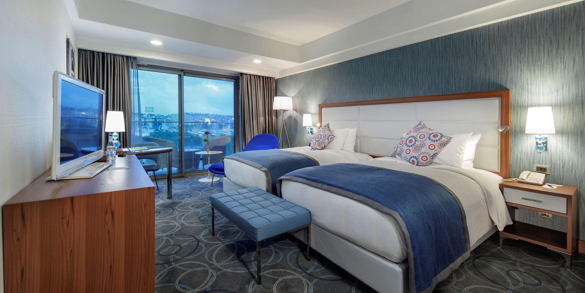 Doubletree By Hilton Hotel Kusadasi