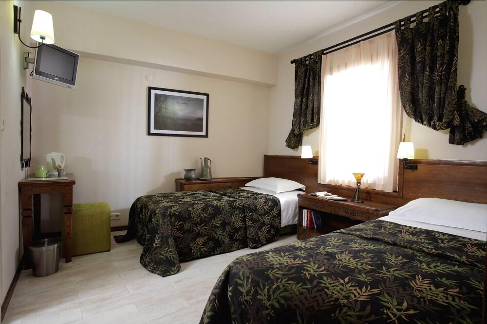 Guest house Mitos 2*