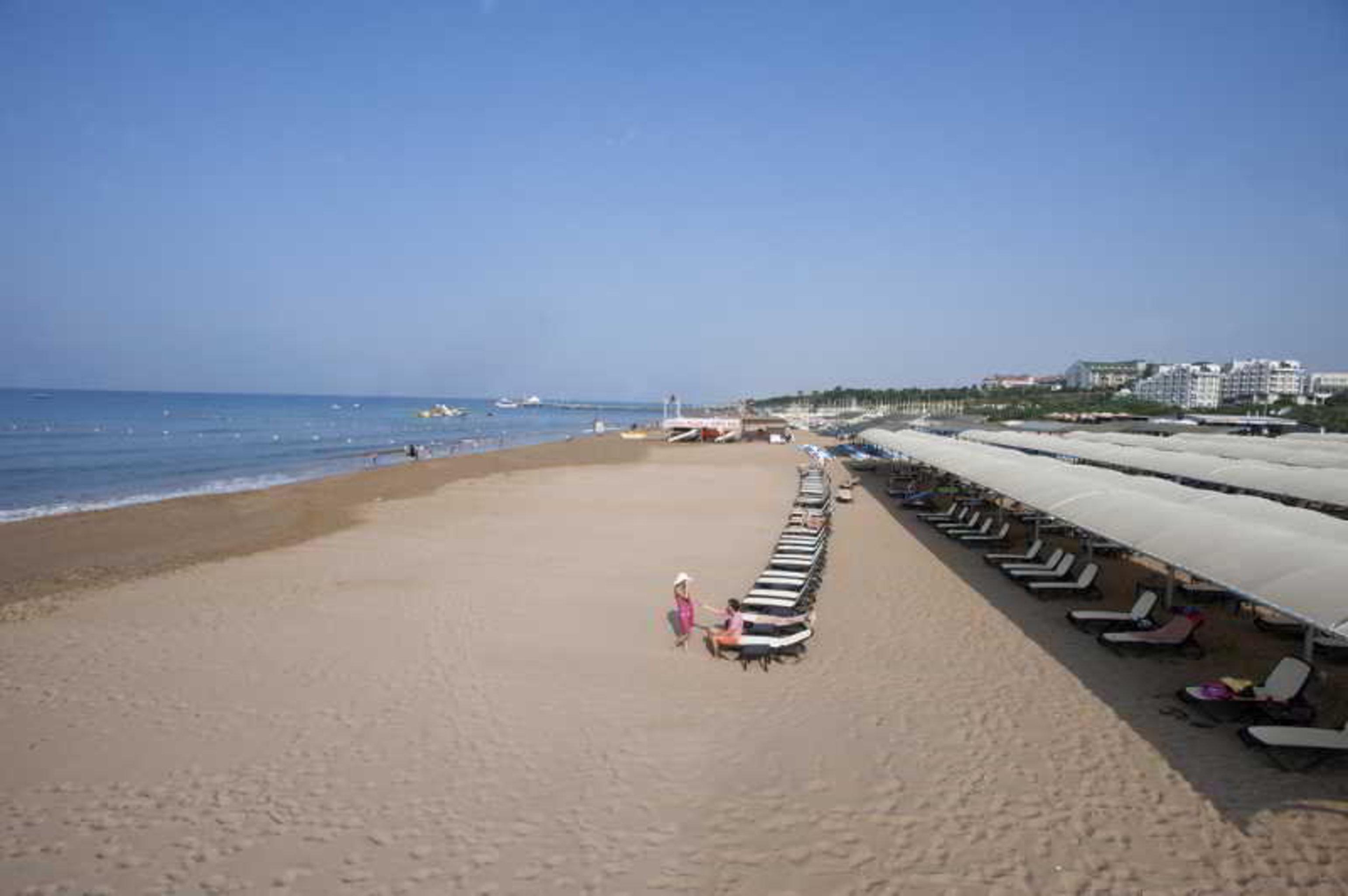 Crystal Palace Luxury & Resort Side