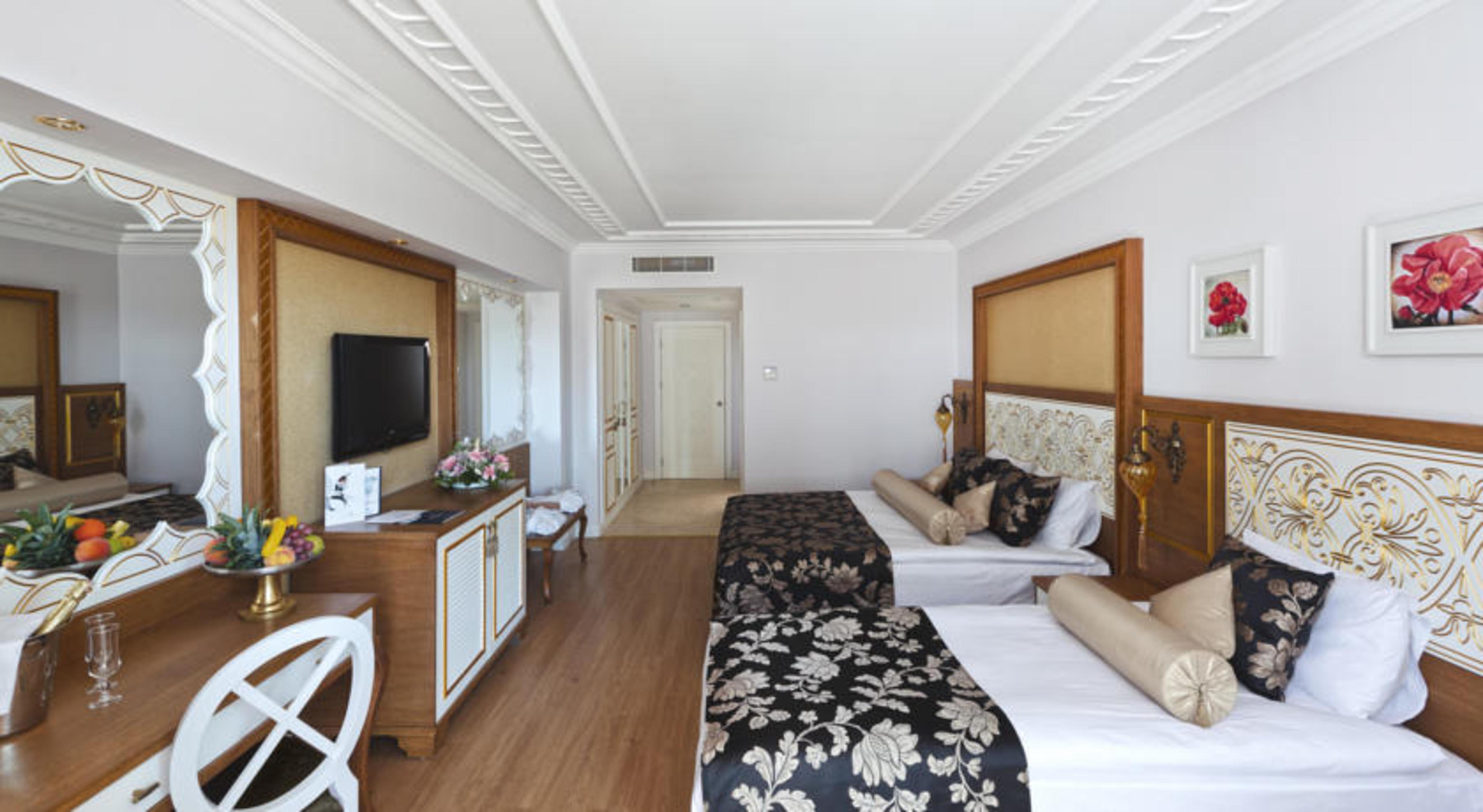 Crystal Palace Luxury & 5*