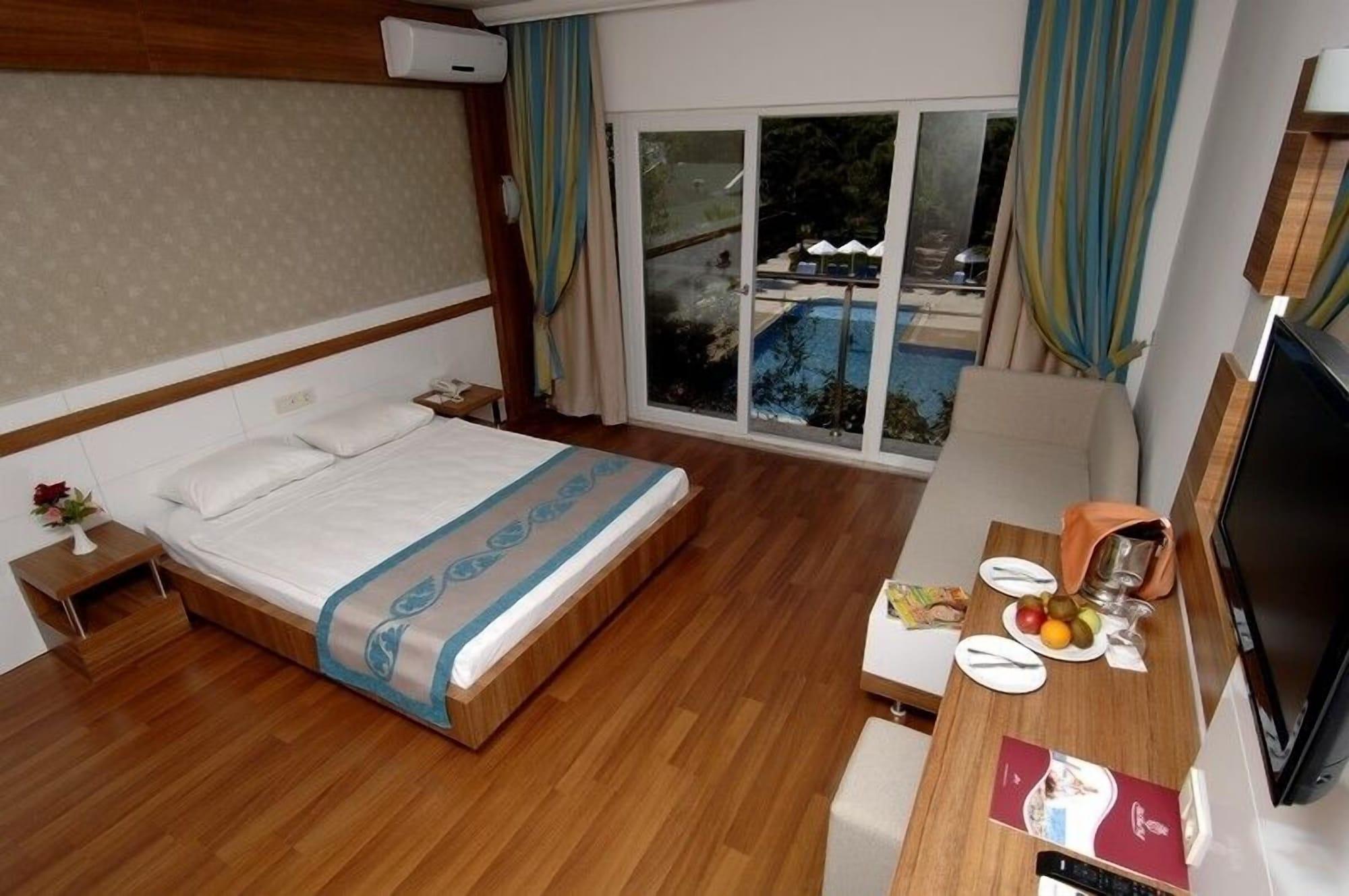 Maya Golf (adults Only) Hotel Side