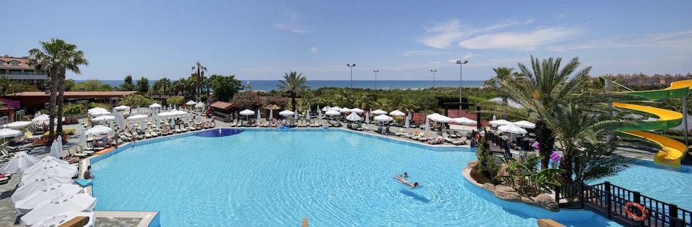 Alba Resort