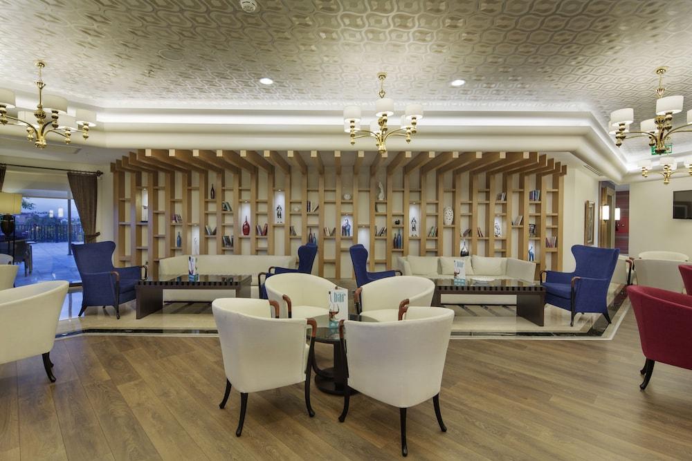 Resort Alba 5*